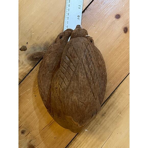 Hand carved Coconut Shell Birds. Bird feeder/Planter. Folk Art? Tiki Beach - Picture 6 of 7